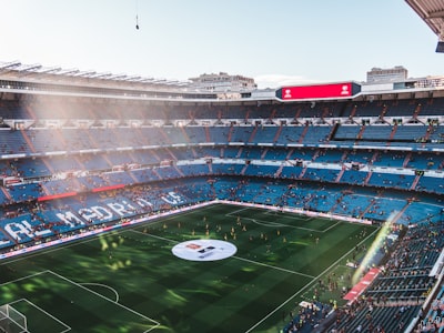 مباراة توتنهام ومانشستر يونايتدصراع العمالقة في الدوري الإنجليزي