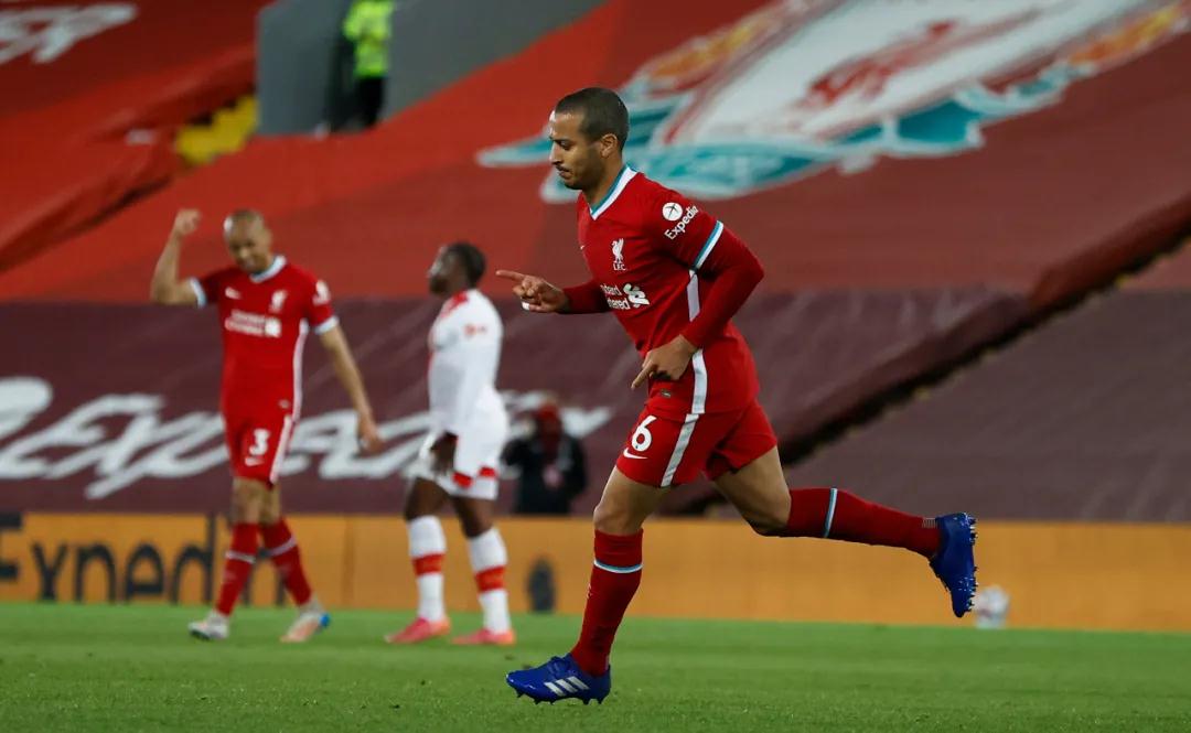 مباراة الأهلي وفاركو غداالمواجهة المنتظرة في الدوري المصري