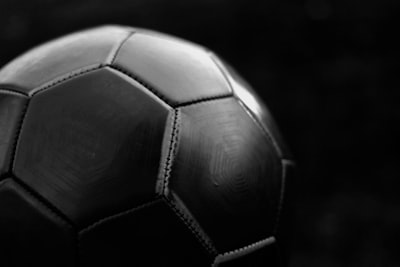 العلاقة الودية بين ريال مدريد وبرشلونة باتت من الماضي بعد فضيحة نيغريرا
